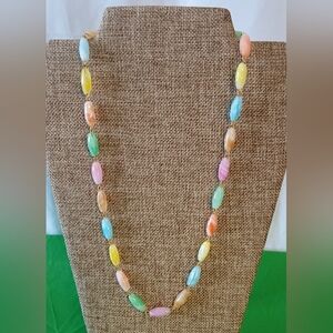 𝟲𝟬'𝘀 𝗙𝗿𝗲𝗻𝗰𝗵 𝗣𝗮𝘀𝘁𝗲𝗹 𝗟𝘂𝗰𝗶𝘁𝗲 𝗕𝗲𝗮𝗱𝗲𝗱 𝗡𝗲𝗰𝗸𝗹𝗮𝗰𝗲